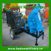 mobile wood chipper for making paticle board